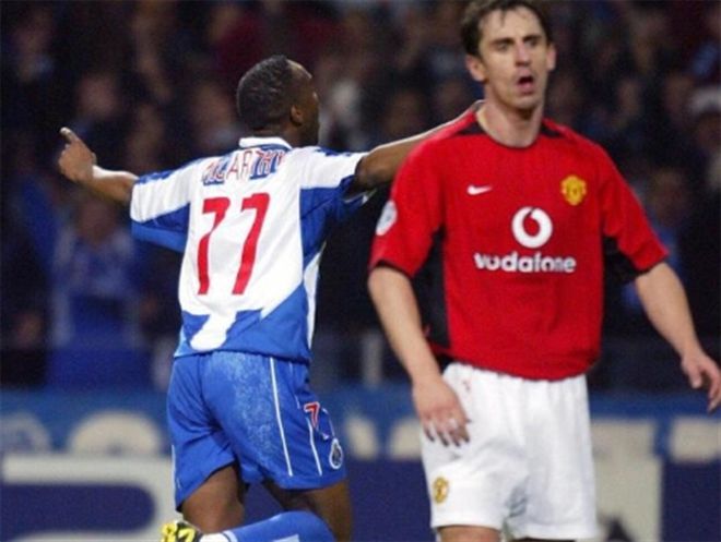 雄鹿凭借默 雄鹿凭借默